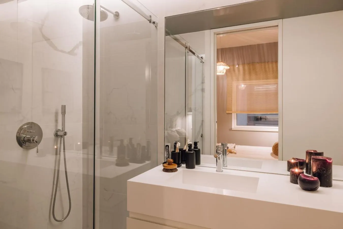 Sama - 2 Bedrooms And Parking In Arroios リスボン